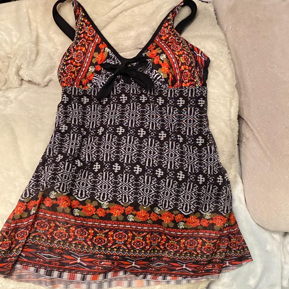 🆕 Bathing Suit w Tummy Control
